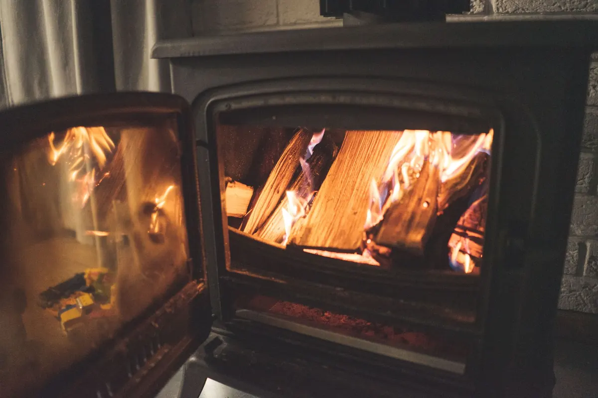Common Mistakes When Using a Wood Burner in a Smoke Control Area